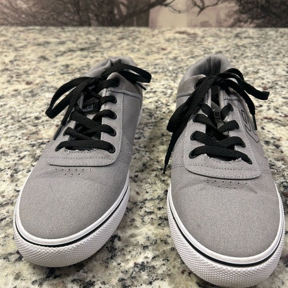 Etnies Nollies Skateboard Sneakers with‎ Black Laces NWOT - Picture 3 of 6